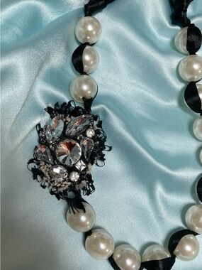 Chico's Pearl Necklace with Black Ribbon & Crystal Brooch New